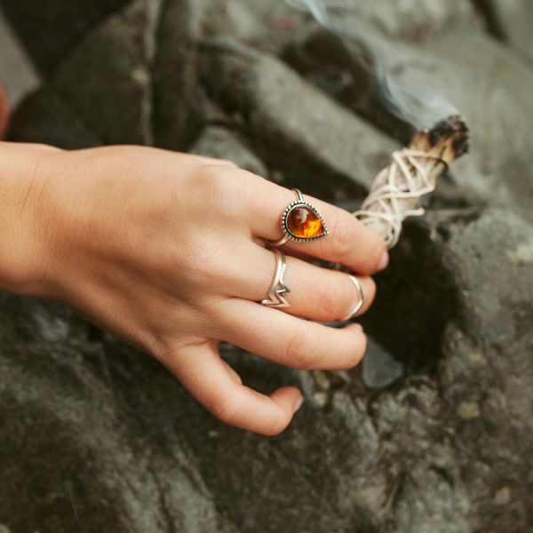 Aylen 3 amber ring