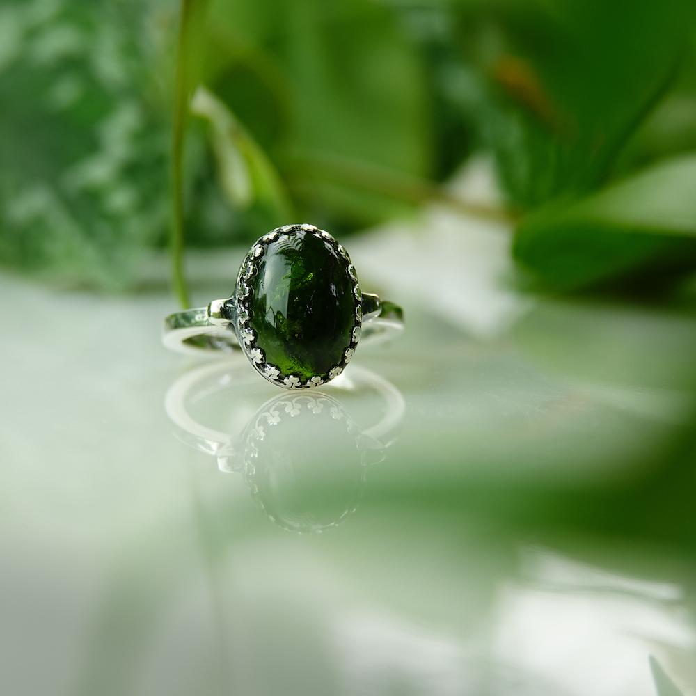 Chrome Diopside Crown